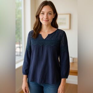 Ellie & Kate Boutique Navy Lace Yoke V Neck 3/4 Sleeve Top. Size XL. EUC. #794